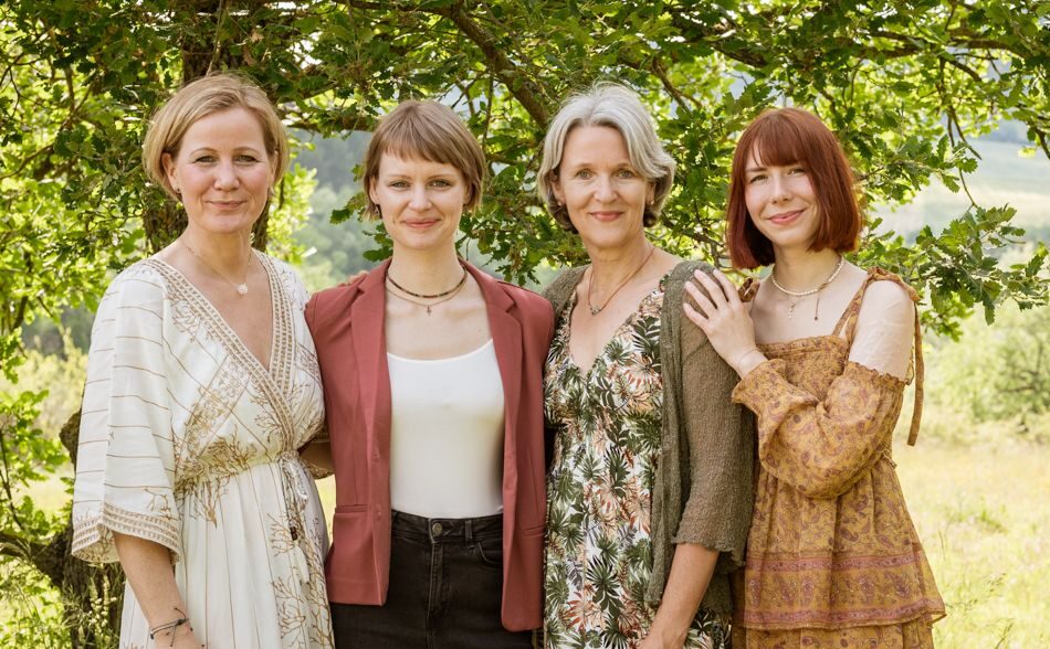 Das Team vom Holistic Life Home. Von links nach rechts: Nem-Tha, Jiyanh, Namitan und La'inesh.